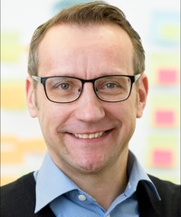 Dr. Henrik Hahn